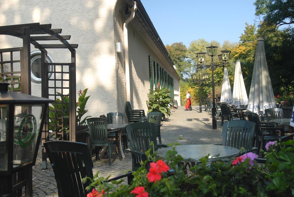 Land- Und Golfhotel Alte Fliegerschule Эйзенах Экстерьер фото