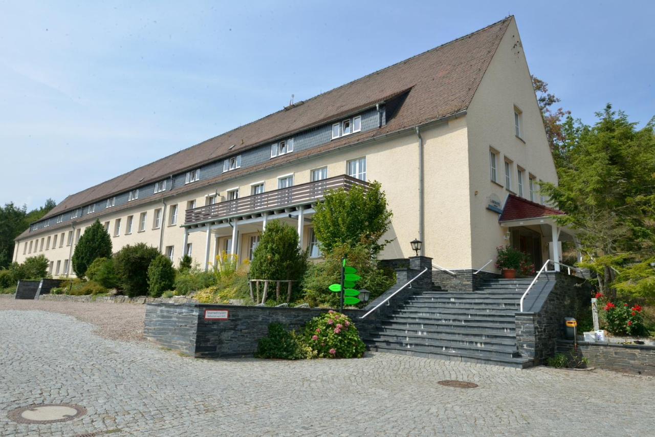 Land- Und Golfhotel Alte Fliegerschule Эйзенах Экстерьер фото